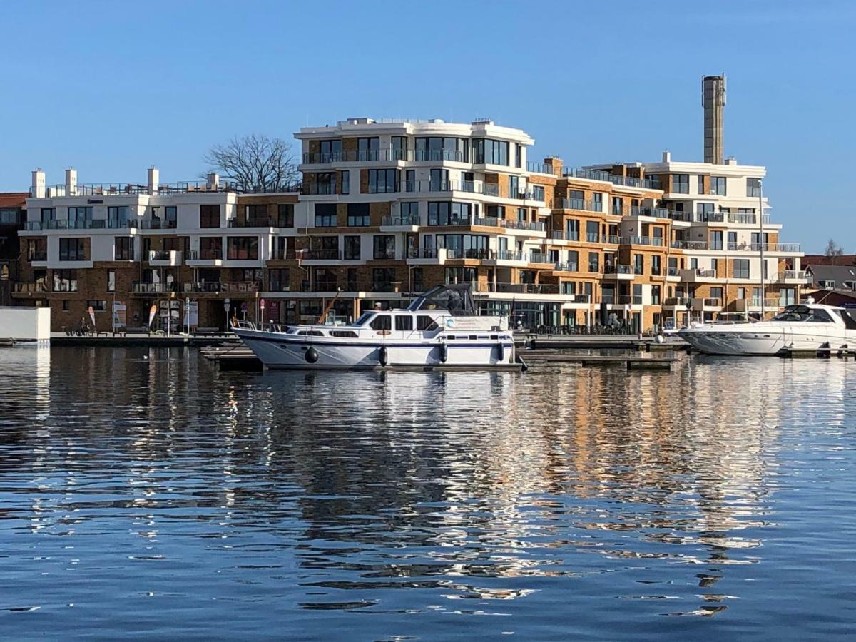 Mueritz-Brise Lägenhet Waren  Exteriör bild