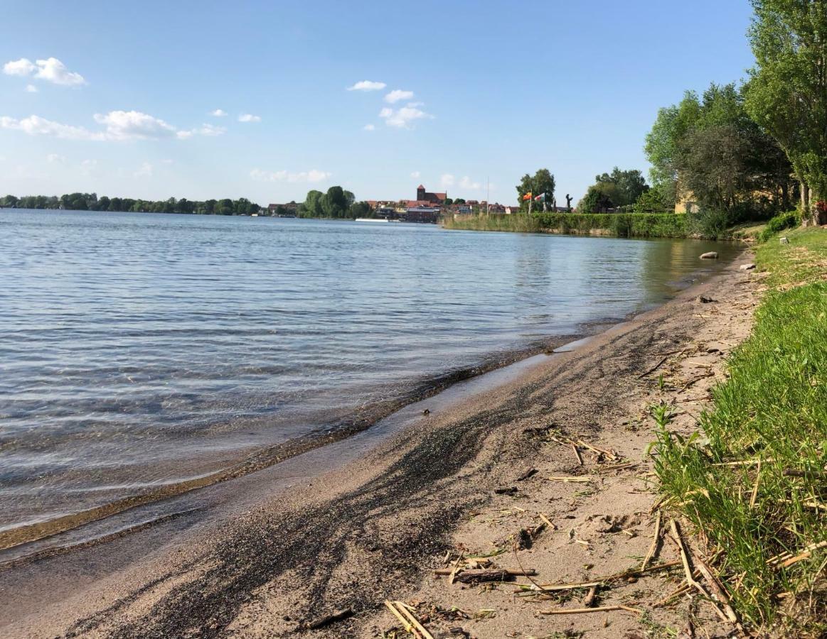 Mueritz-Brise Lägenhet Waren  Exteriör bild